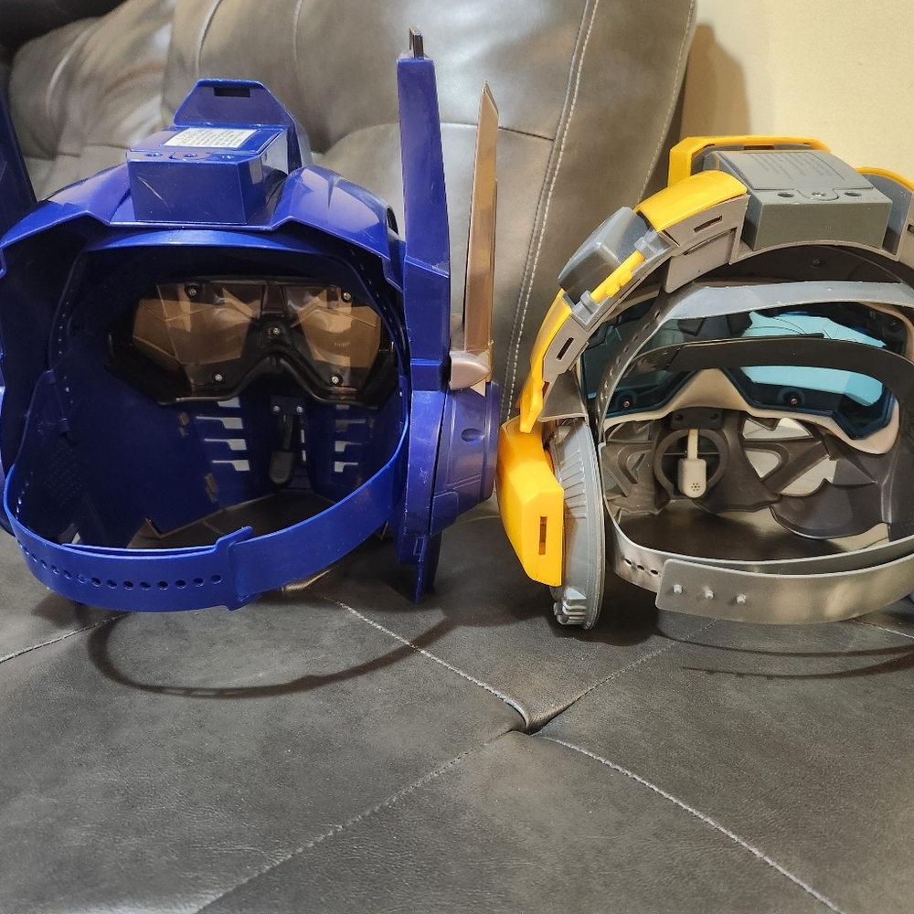 2 Transformer Voice Altering Mask - Picture 6 of 8